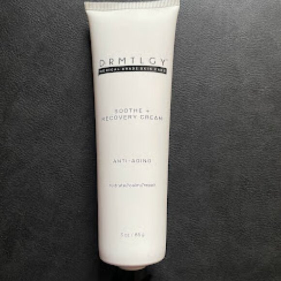 DRMTLGY Soothe & Recovery Cream - Picture 2 of 5